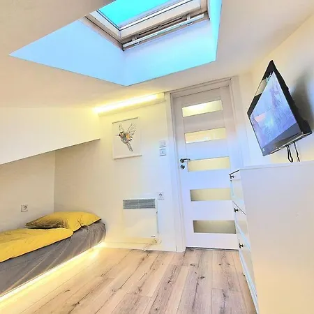 Art + 2bd Parking Space ヴァルナ